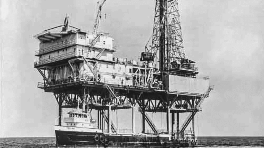 The Oil Story: How It All Began and Oil's Role in Dubai's Early Infrastructure Development The Dubai Journal